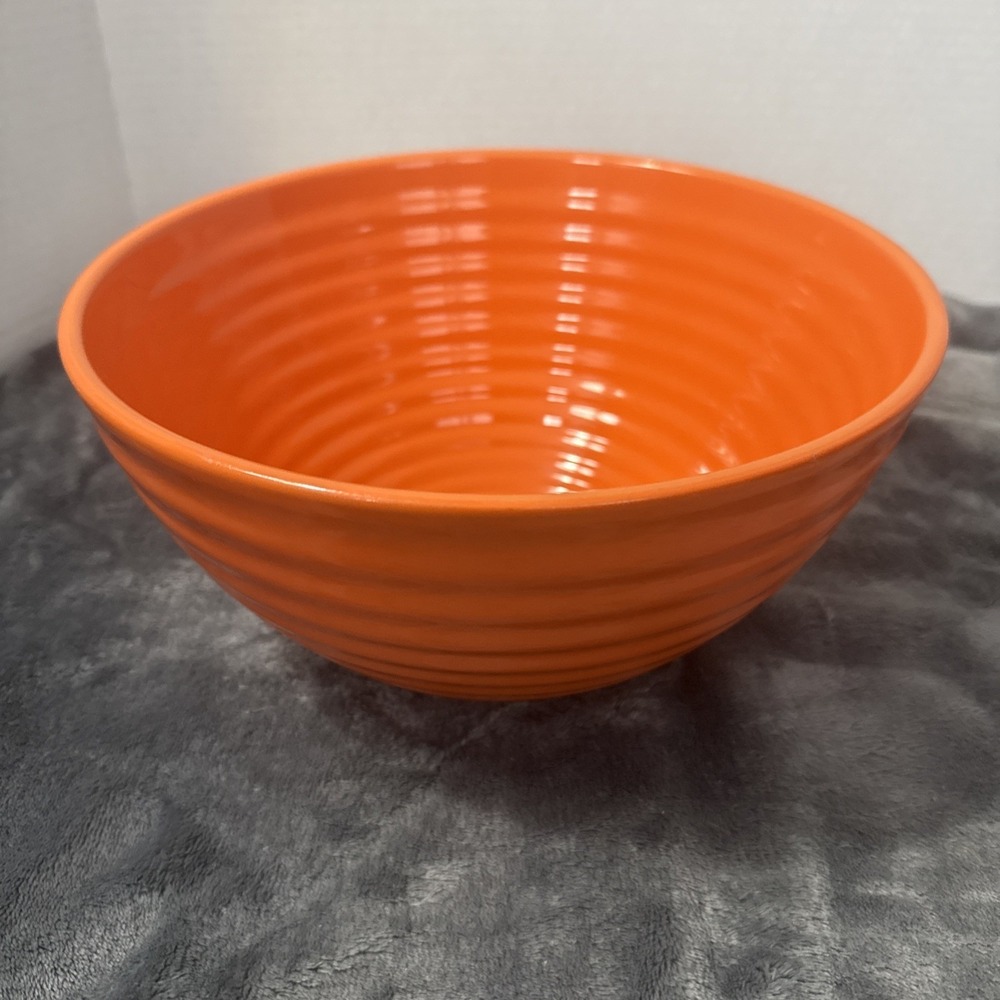 Pioneer Woman ~ 10" Stoneware Mixing Bowl ~ Solid Orange w/Ribbed Piping Design